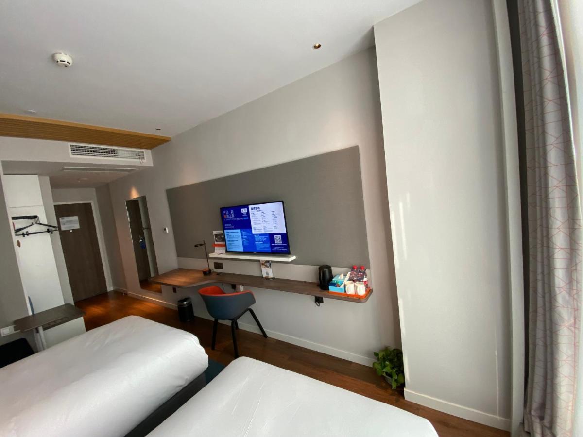 Holiday Inn Express Shanghai Tangzhen By Ihg - 20 Mins To Disney Land מראה חיצוני תמונה