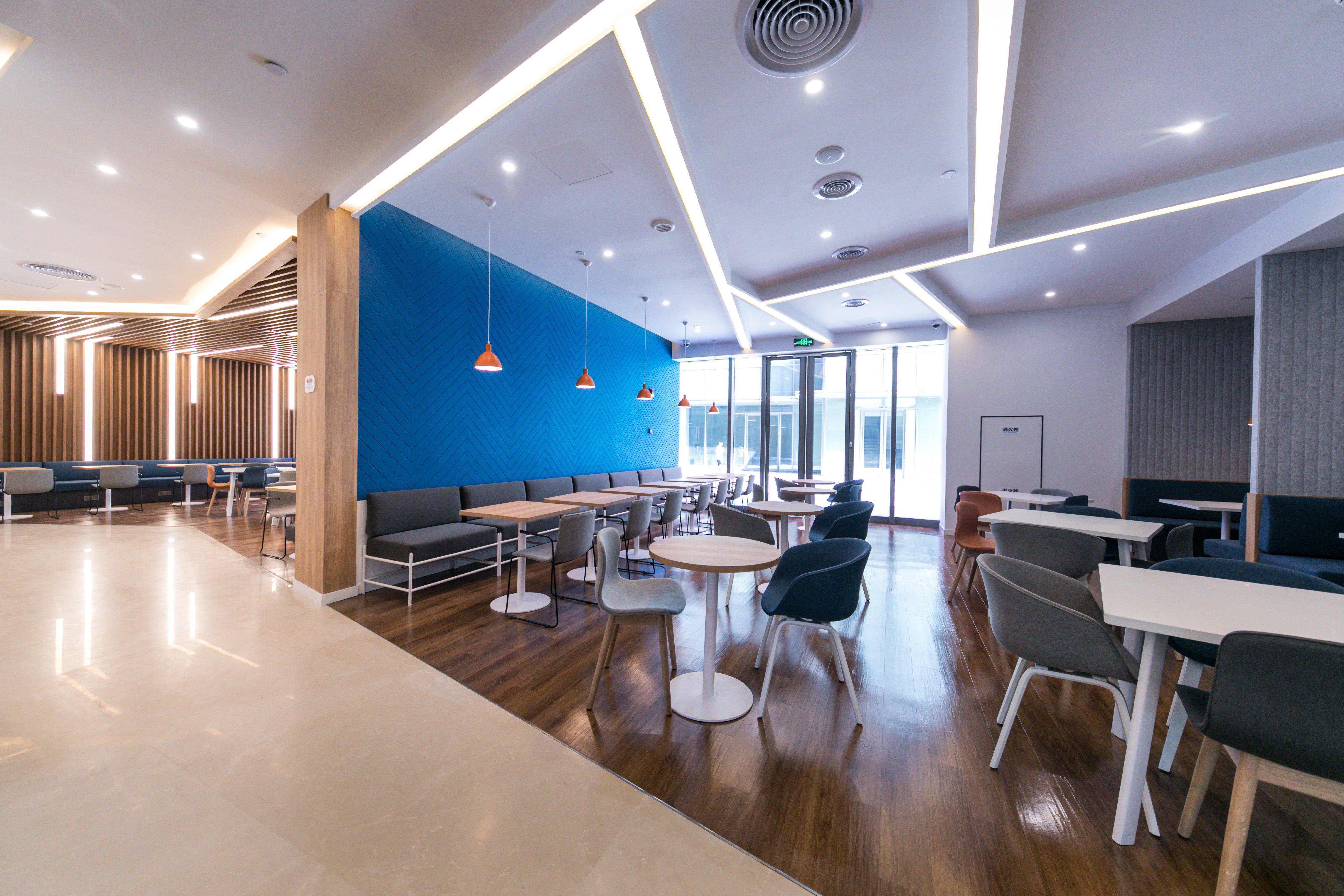 Holiday Inn Express Shanghai Tangzhen By Ihg - 20 Mins To Disney Land מראה חיצוני תמונה
