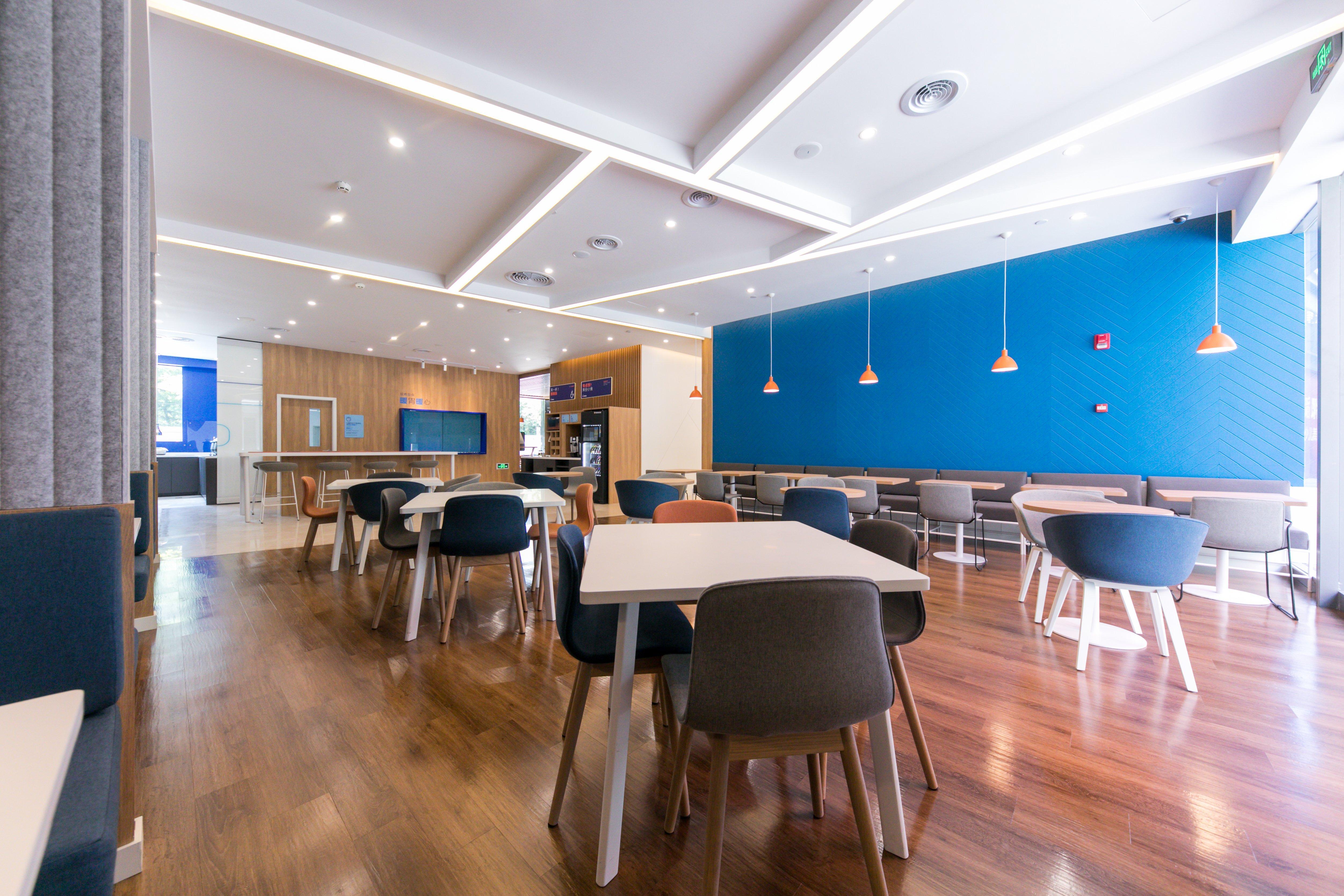 Holiday Inn Express Shanghai Tangzhen By Ihg - 20 Mins To Disney Land מראה חיצוני תמונה