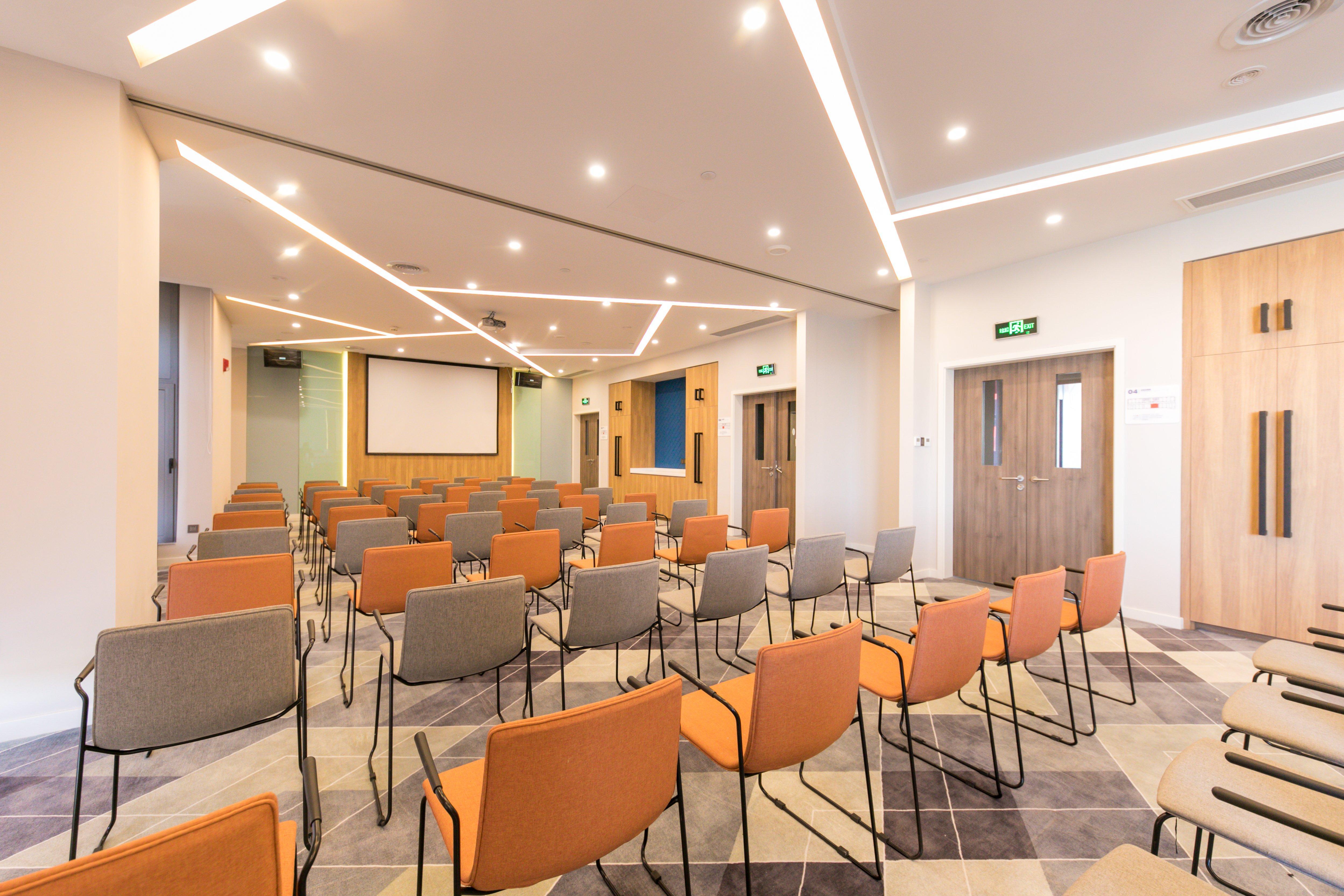 Holiday Inn Express Shanghai Tangzhen By Ihg - 20 Mins To Disney Land מראה חיצוני תמונה